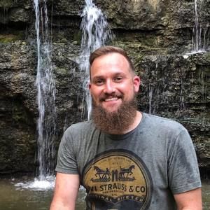 Meet your Posher, Clint